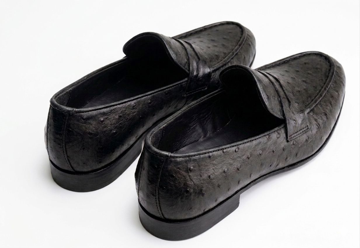 Textured loafers: