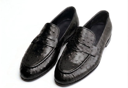 Textured  loafers: